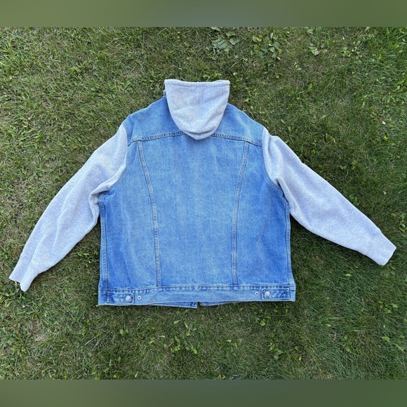 Levi’s Hybrid Hoodie Trucker Jean Jacket Mens XL Vintage Fit Blue Gray Hooded - Picture 2 of 10